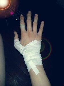 受伤的图片真实照片